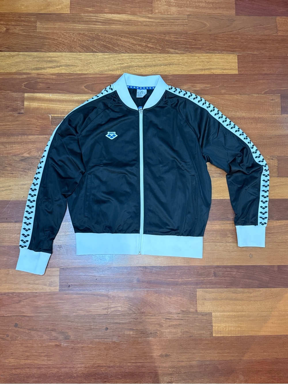 arena Icons Women's Relax IV Team Track Jacket Black White Size L Full Zip